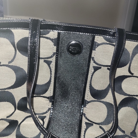 Coach purse - Picture 1 of 5